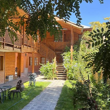 Hosteria Don Costa Hotell Chos Malal Eksteriør bilde