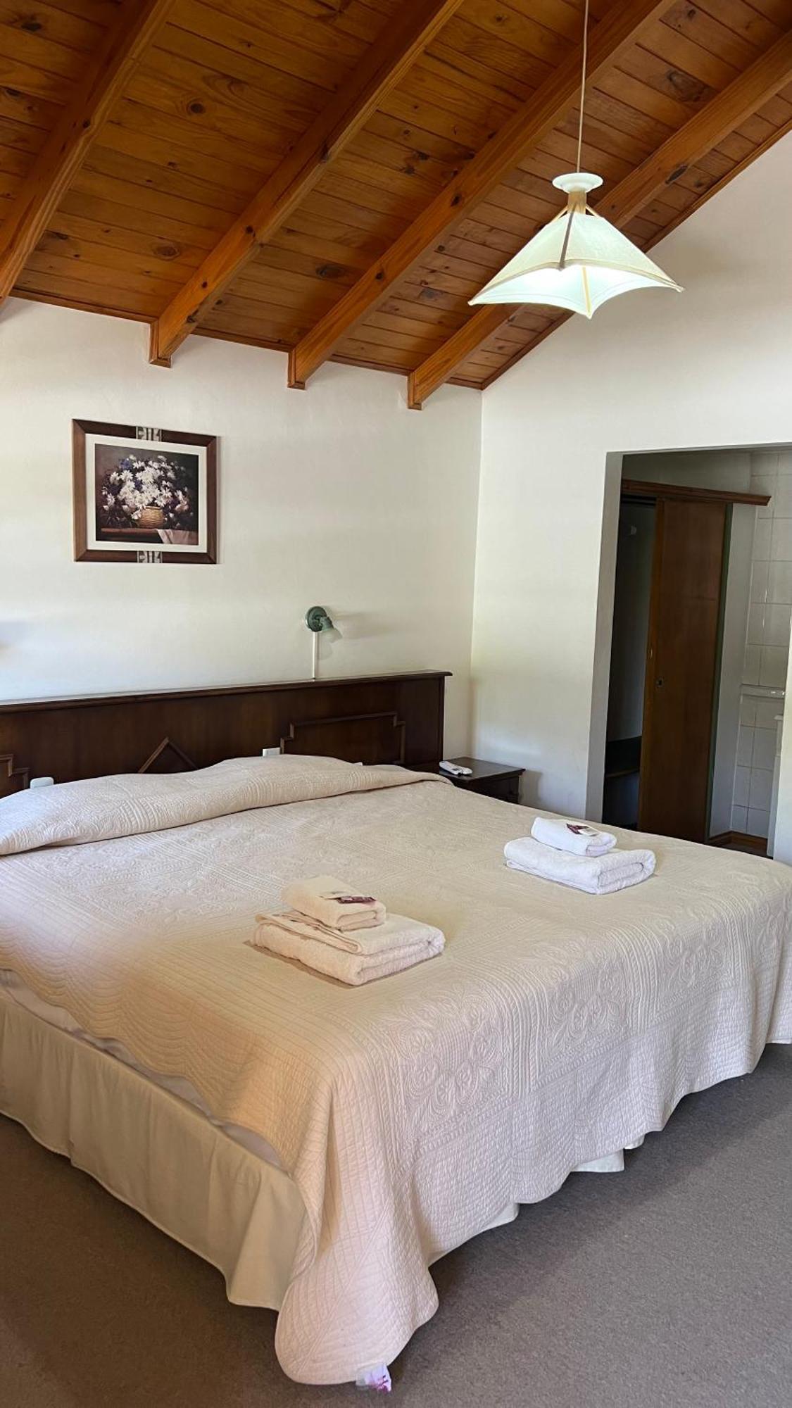 Hosteria Don Costa Hotell Chos Malal Eksteriør bilde